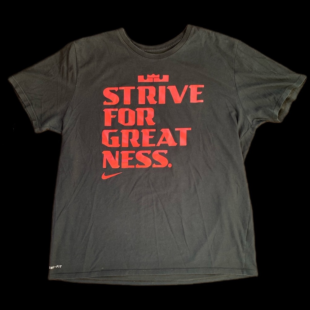 Nike Lebron James XL T Shirt